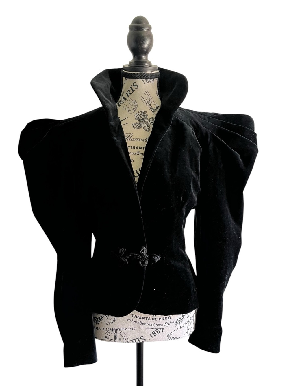 ANNE KLEIN 80s Vintage Black Velvet Architectural Shoulder Blazer Victorian